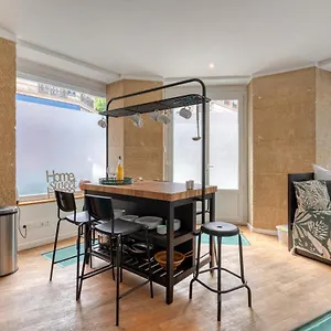 https://les-vignes-de-montmartre.fr-paris.fr